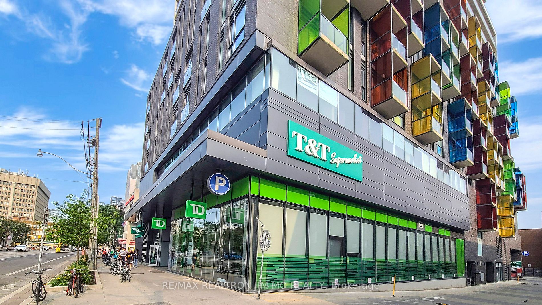 297 College St, #503