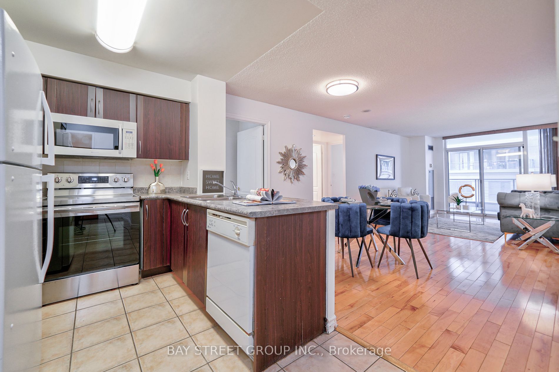 30 Hayden St, #402