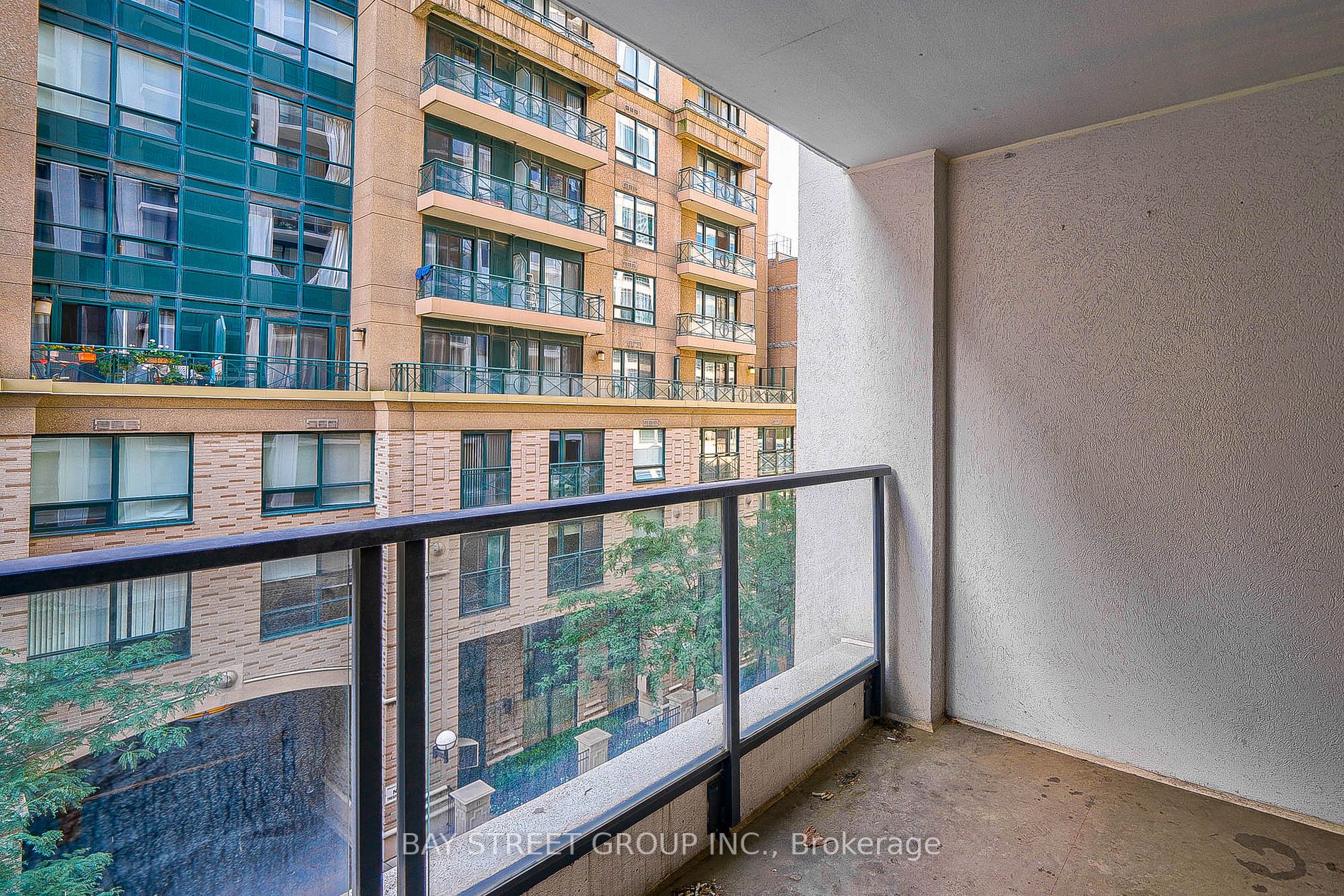 30 Hayden St, #402
