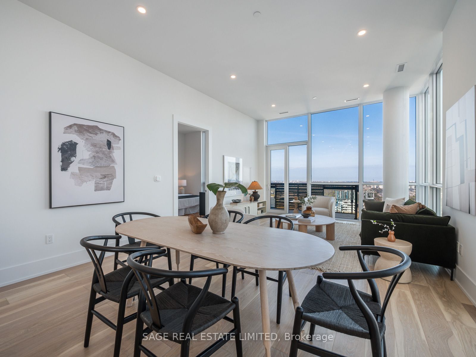 39 Roehampton Ave, #4602