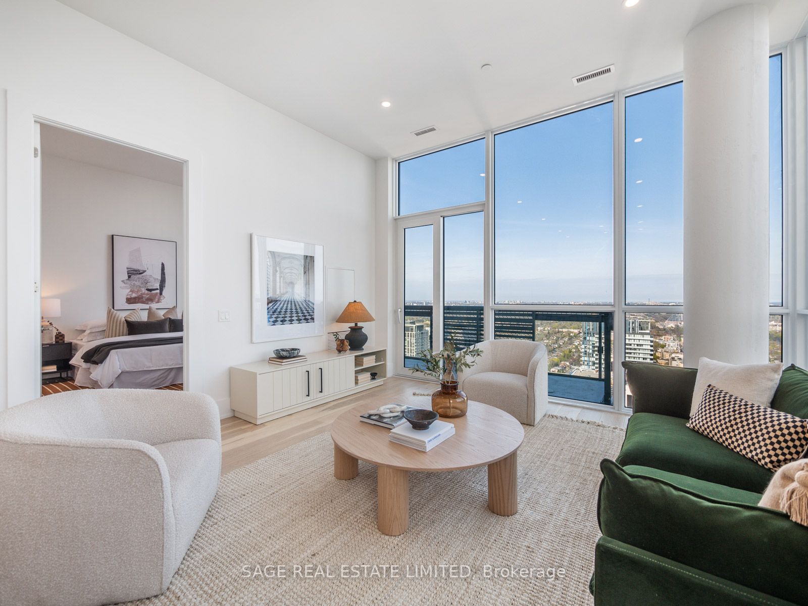 39 Roehampton Ave, #4602