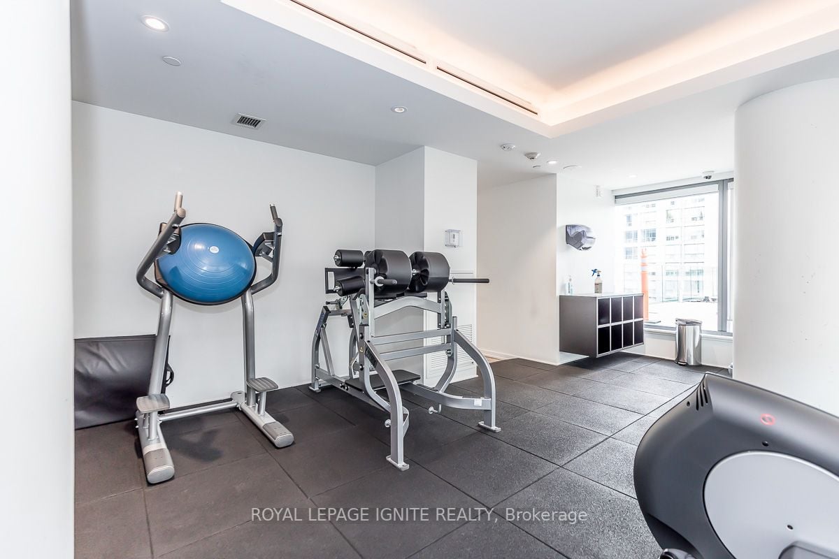 60 Colborne St, #221