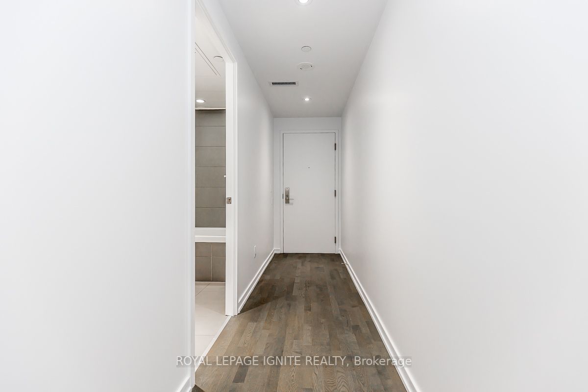 60 Colborne St, #221