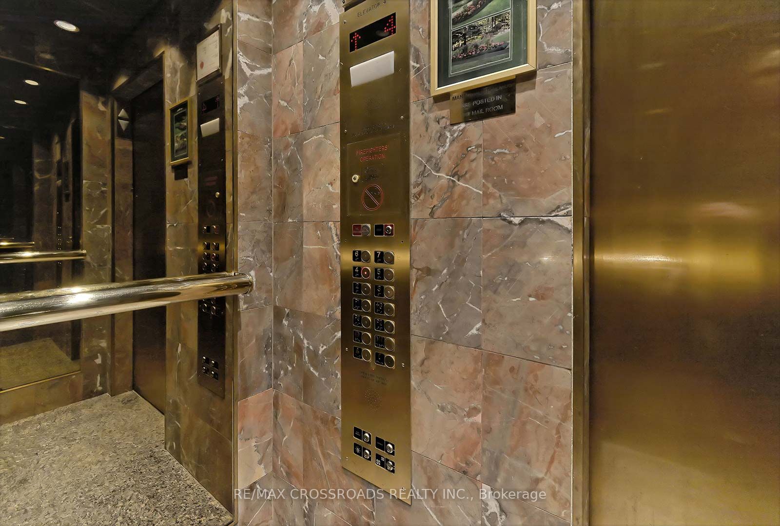 1177 Yonge St, #403
