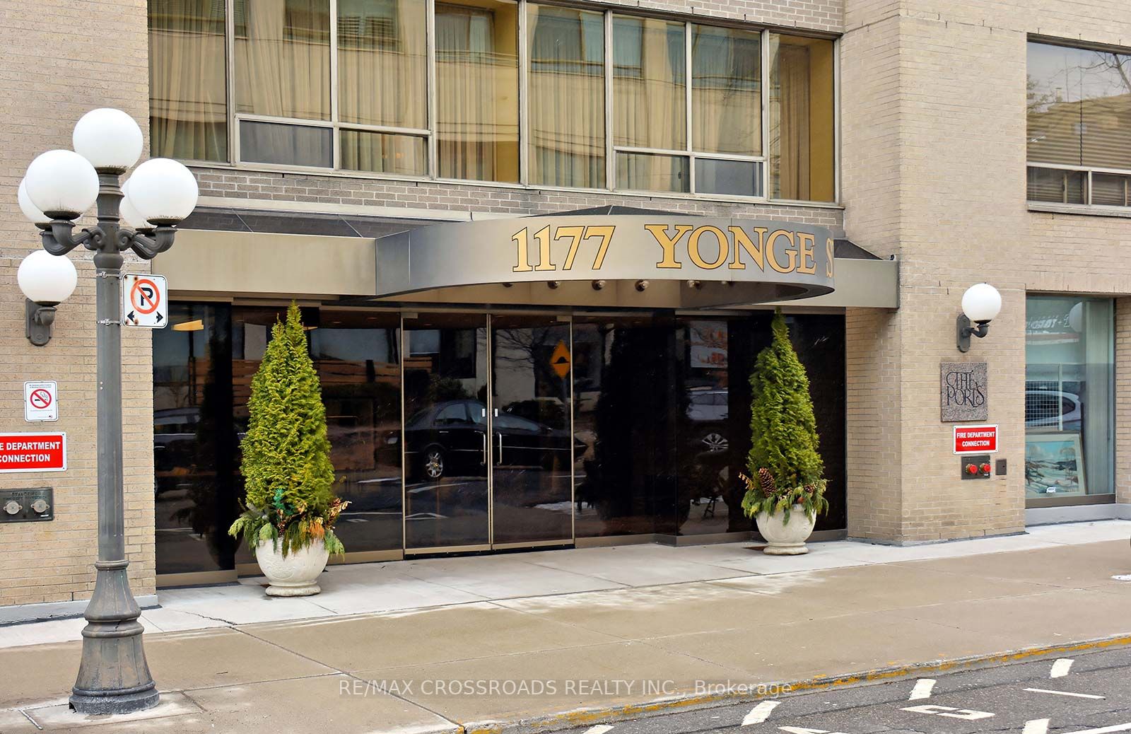 1177 Yonge St, #403