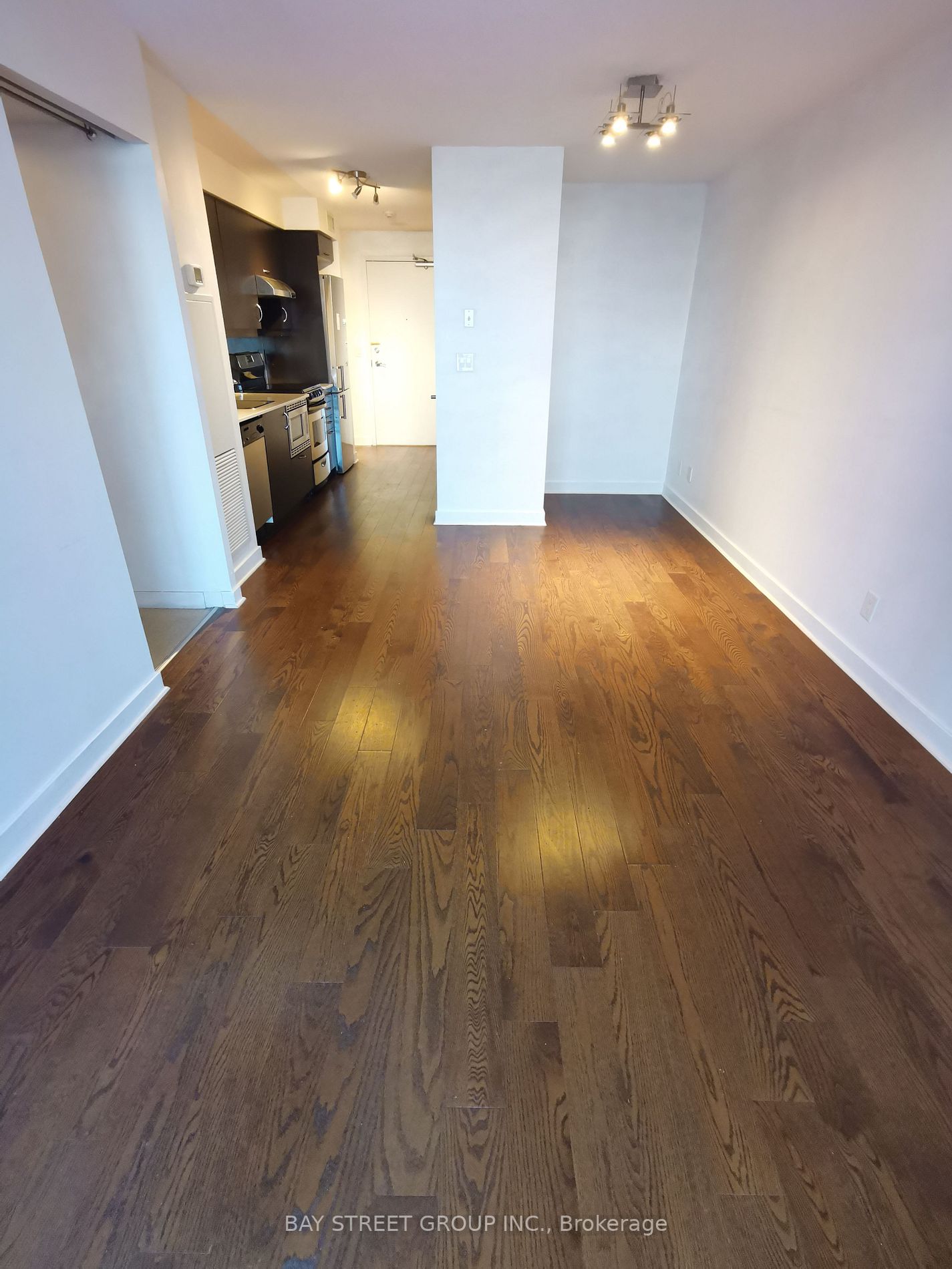 320 Richmond St E, #1117