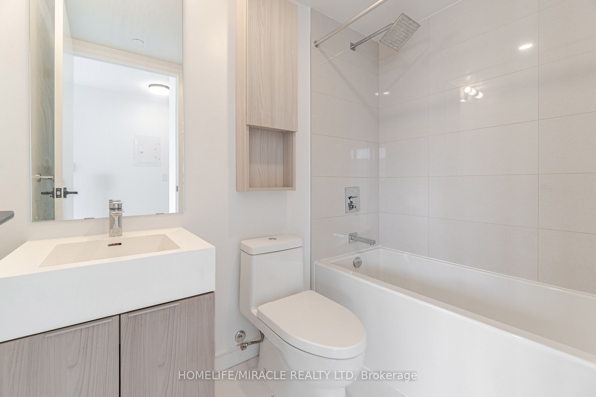 180 Mill St, #S902