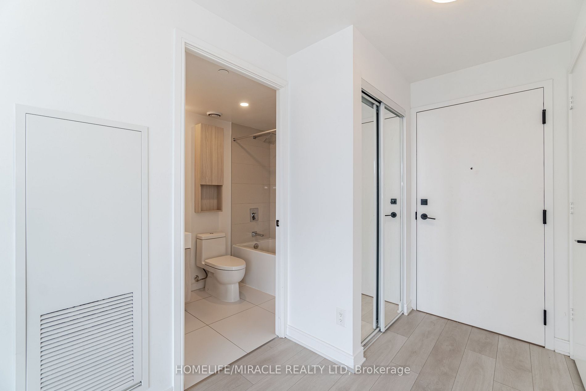 180 Mill St, #S902