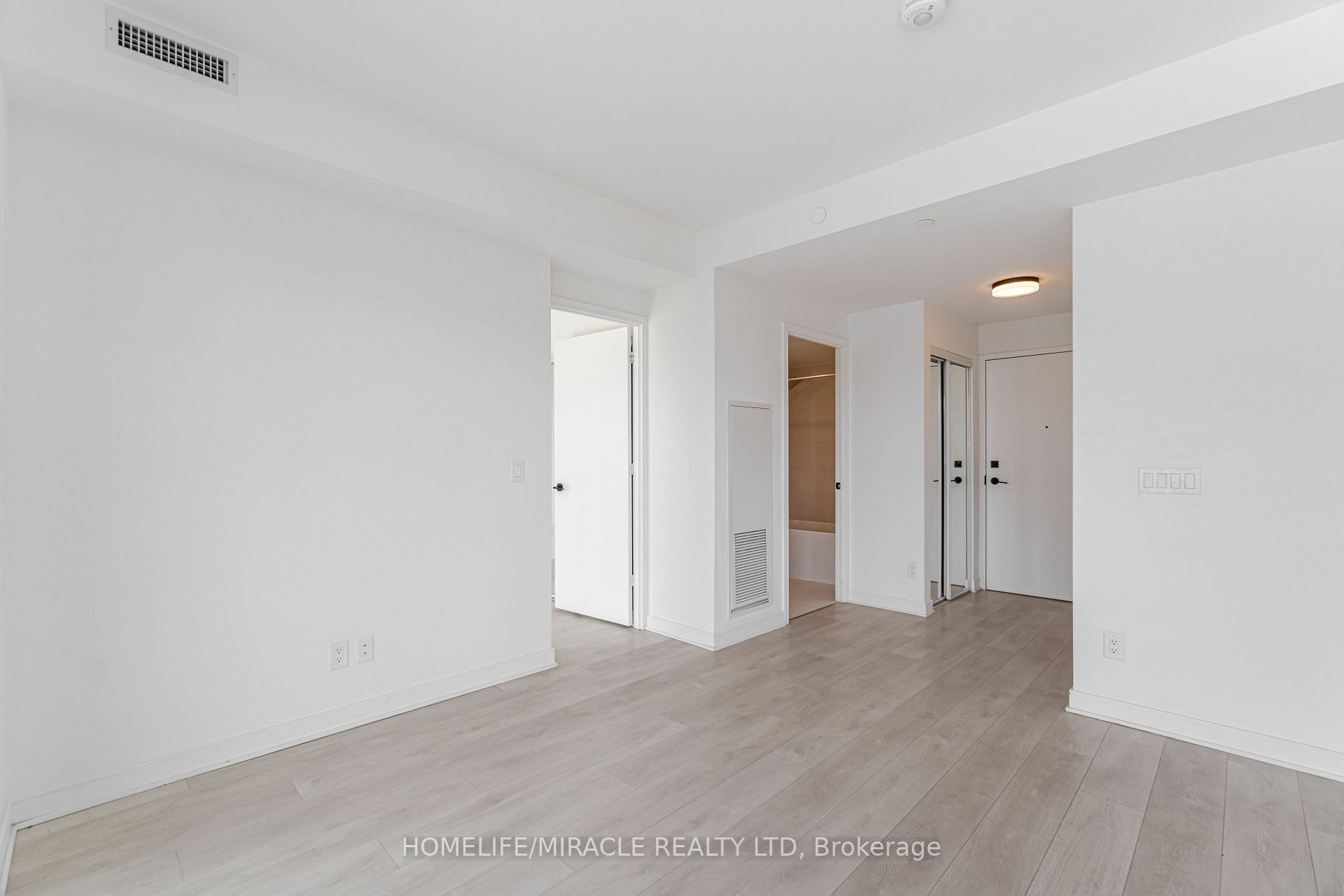 180 Mill St, #S902