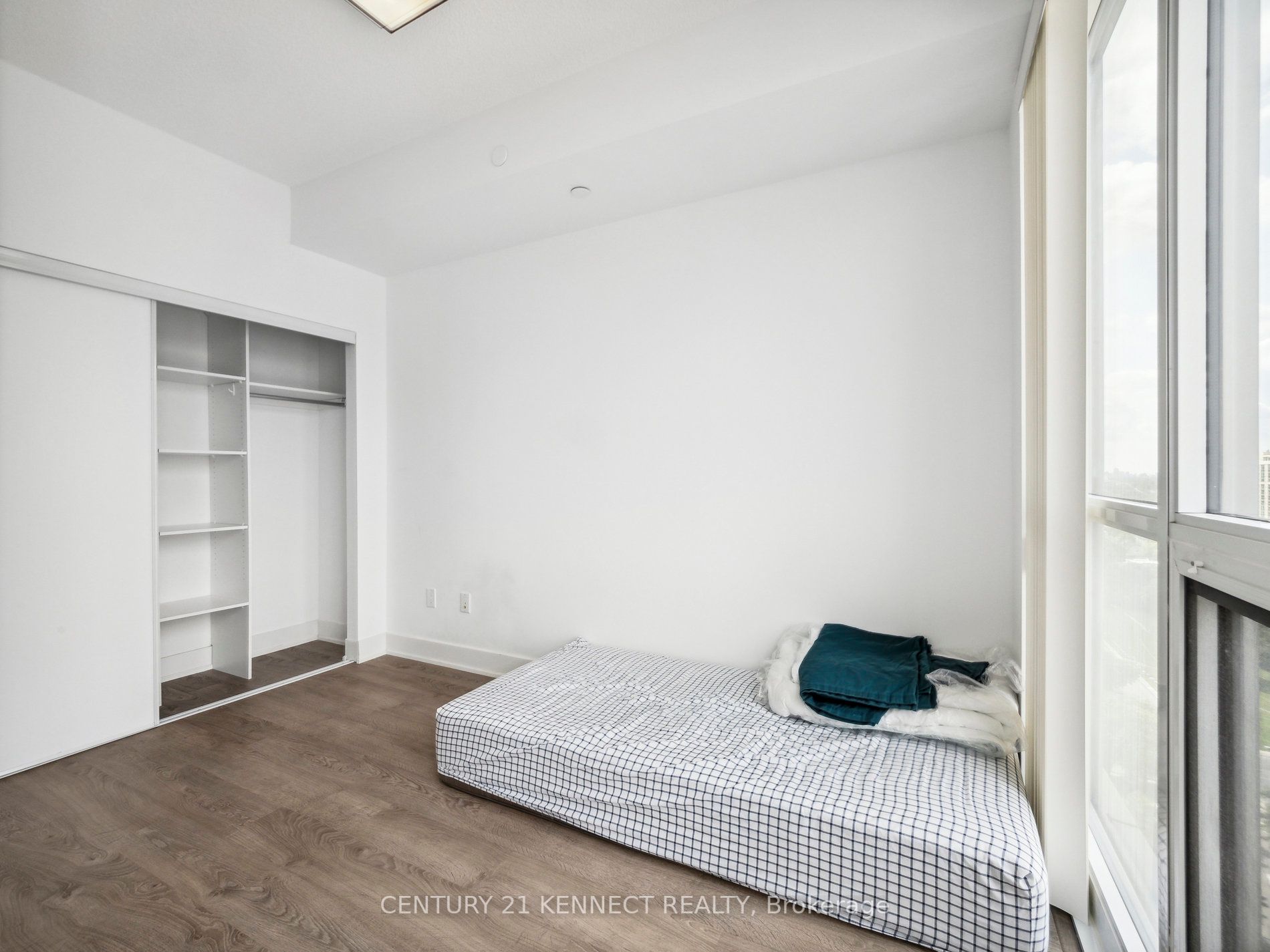 88 Sheppard Ave E, #2306