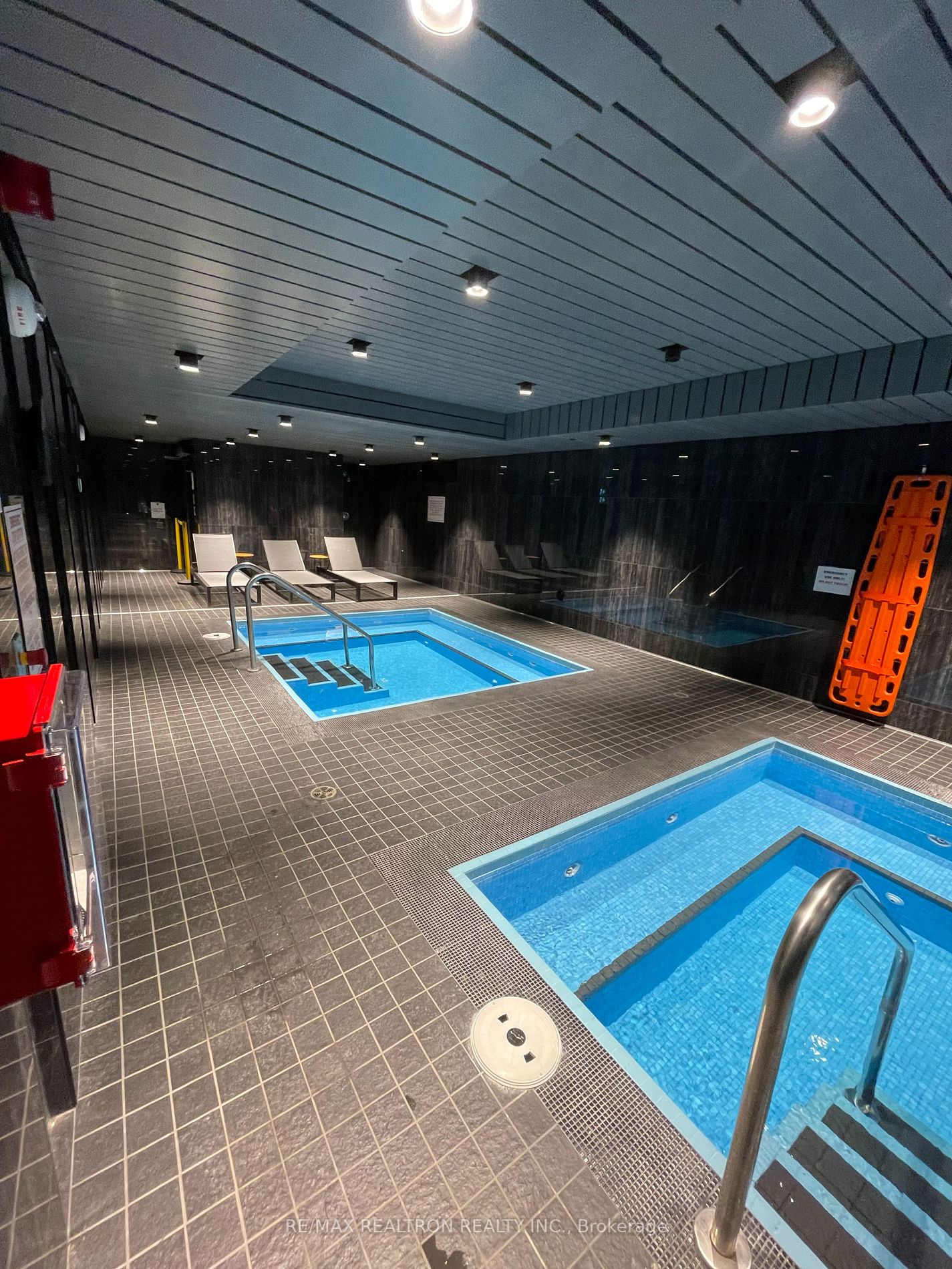 2221 Yonge St, #5103