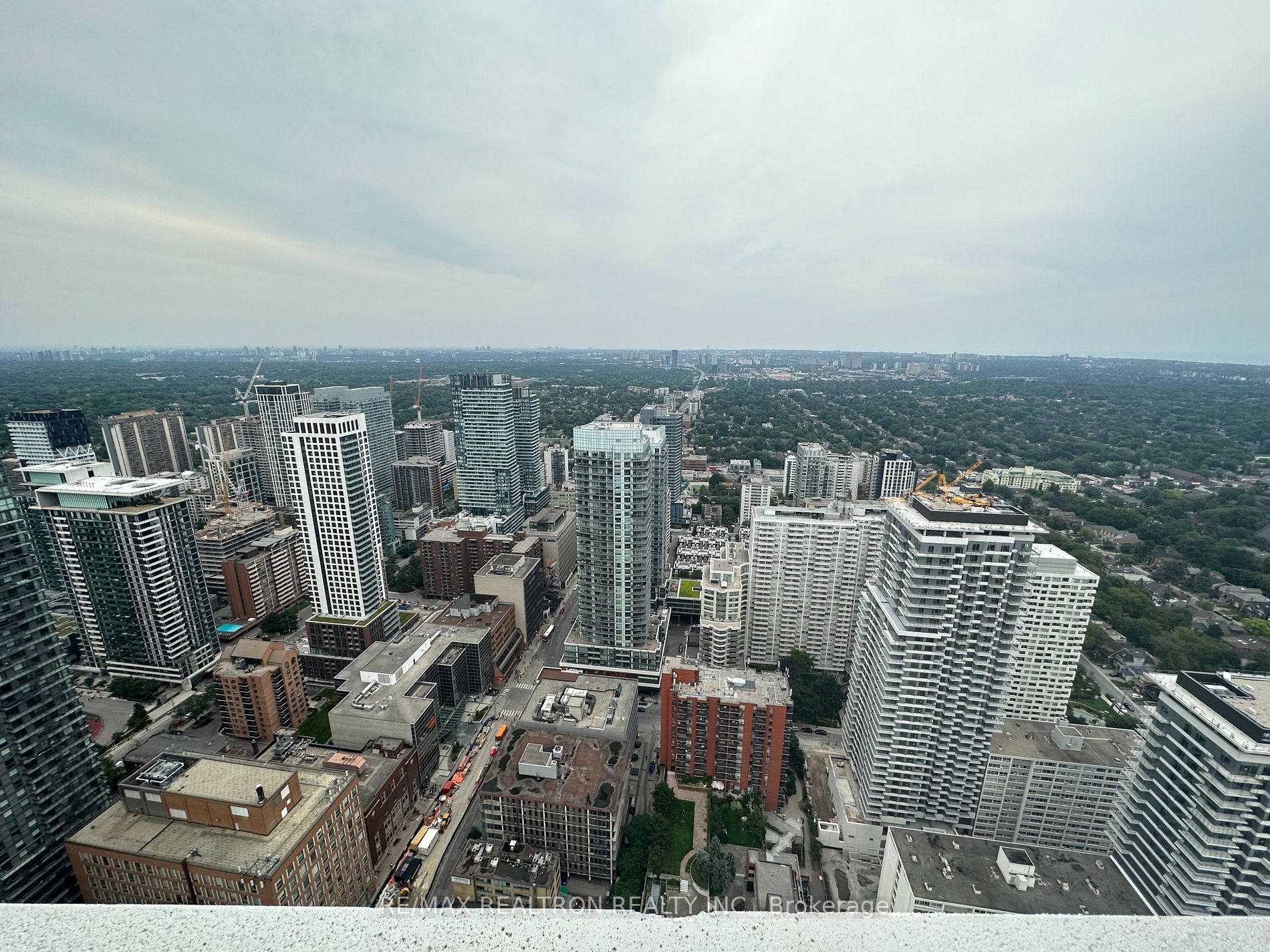 2221 Yonge St, #5103