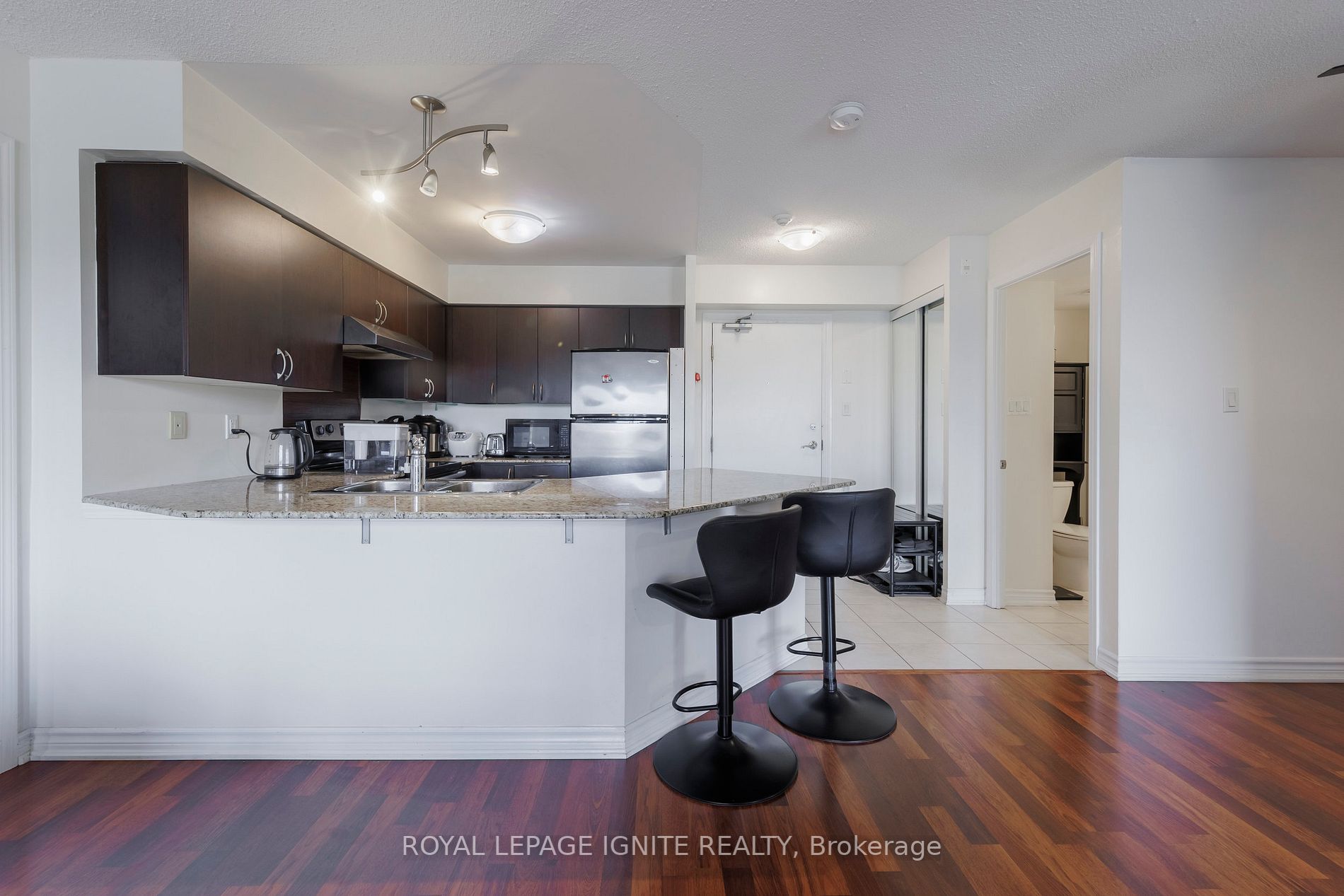 872 Sheppard Ave W, #218