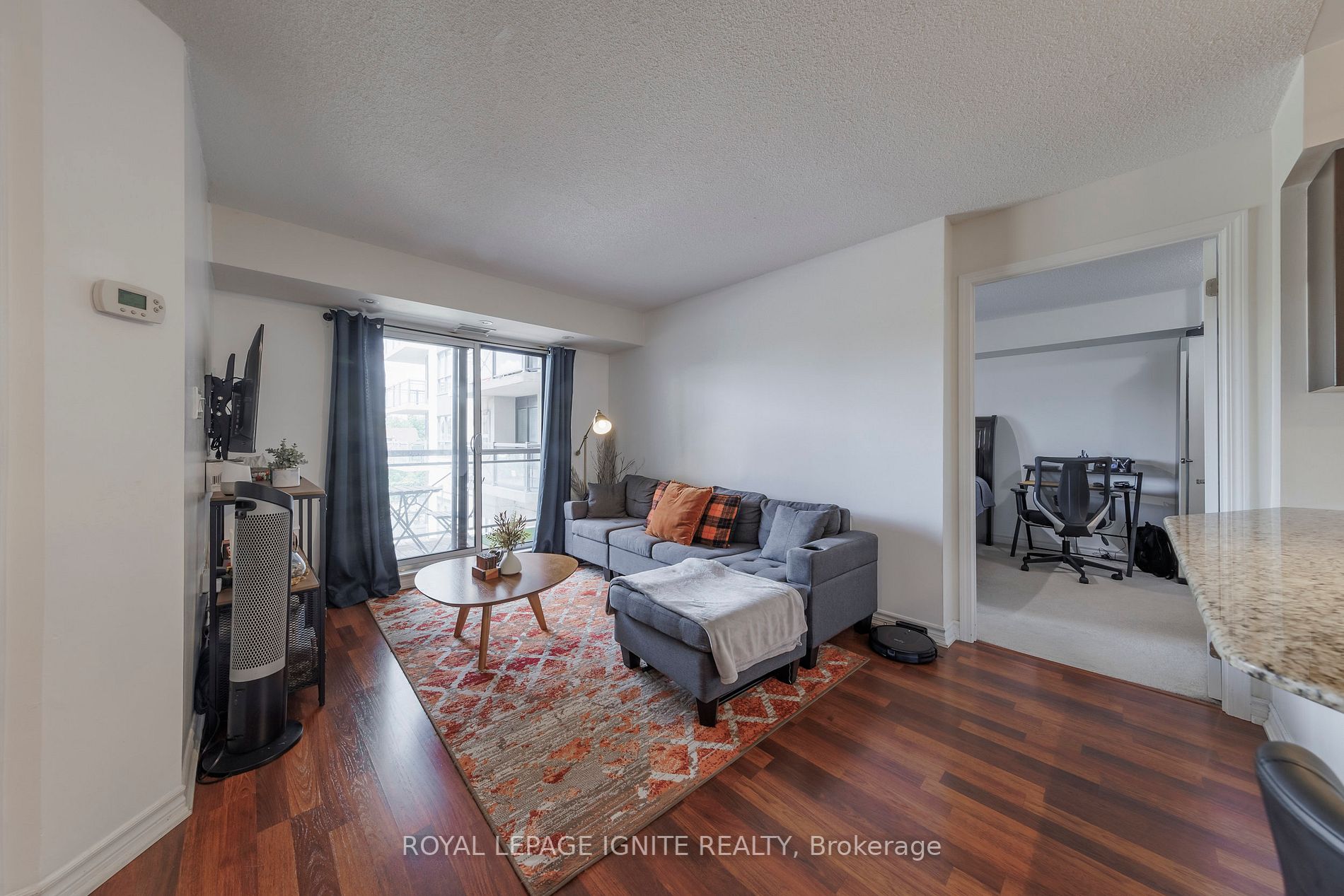 872 Sheppard Ave W, #218
