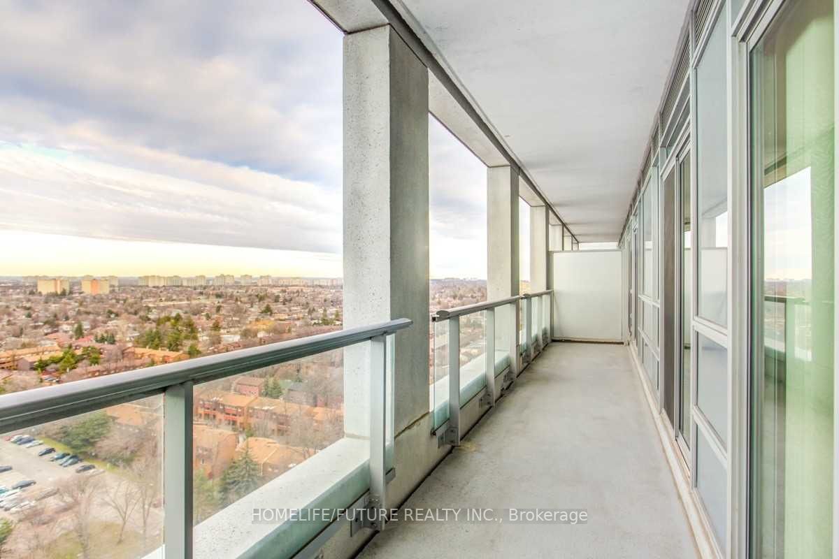 30 Herons Hill Way, #1802