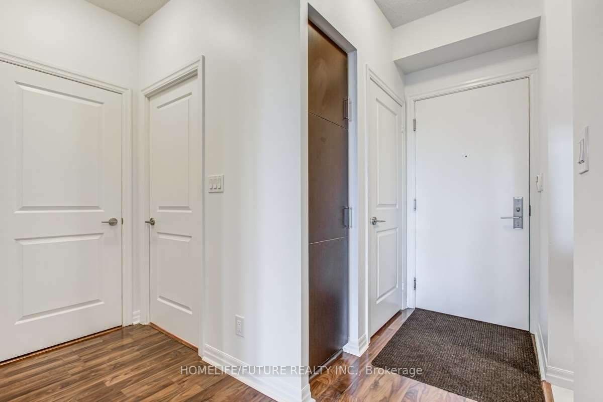 30 Herons Hill Way, #1802