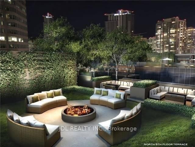 955 Bay Street, #1709