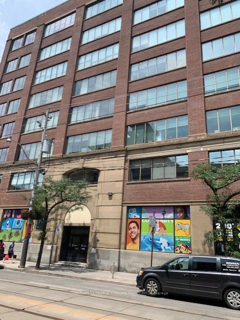 201 King St E