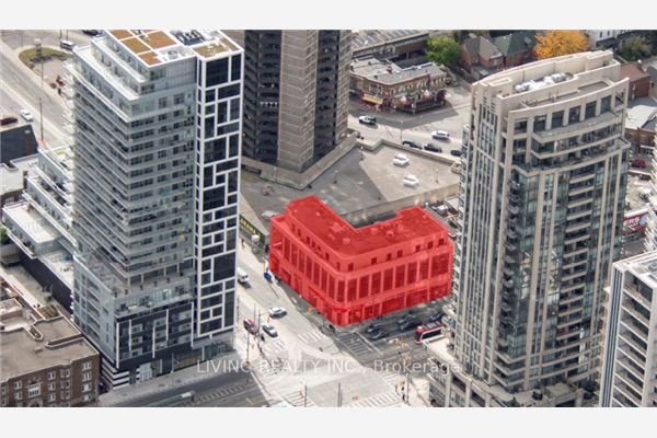1466 Bathurst St, Toronto
