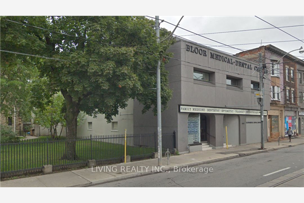 844 Bathurst St, Toronto