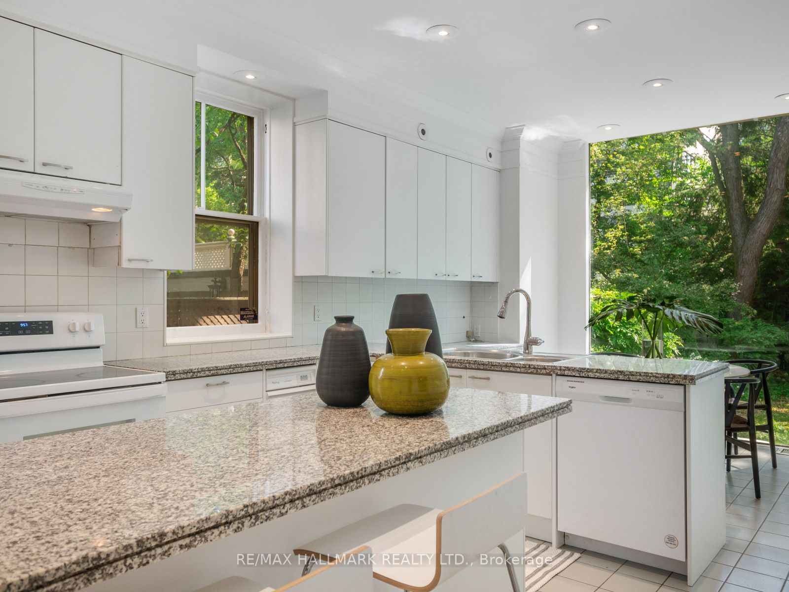 75 Forest Hill Rd