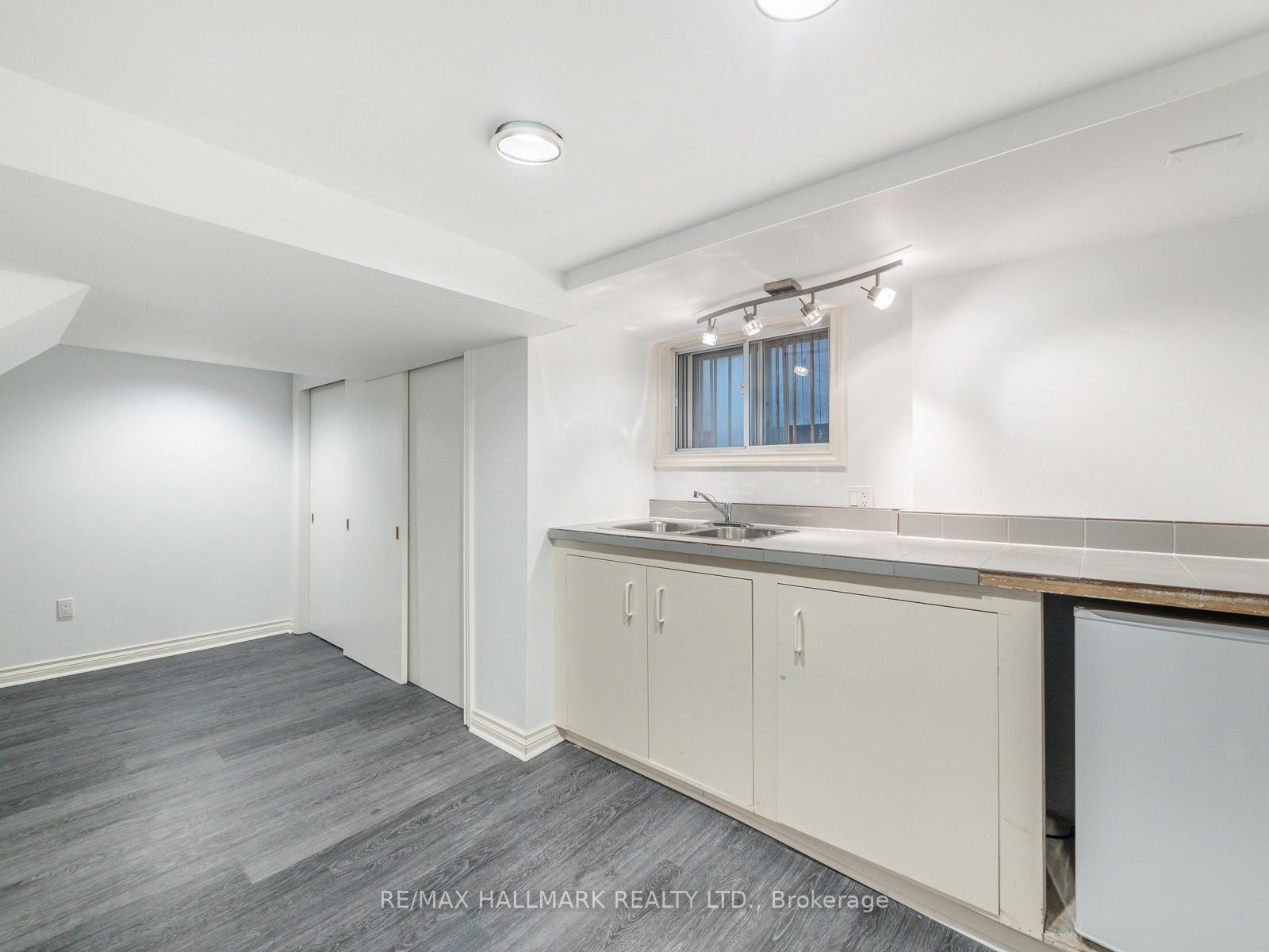 75 Forest Hill Rd