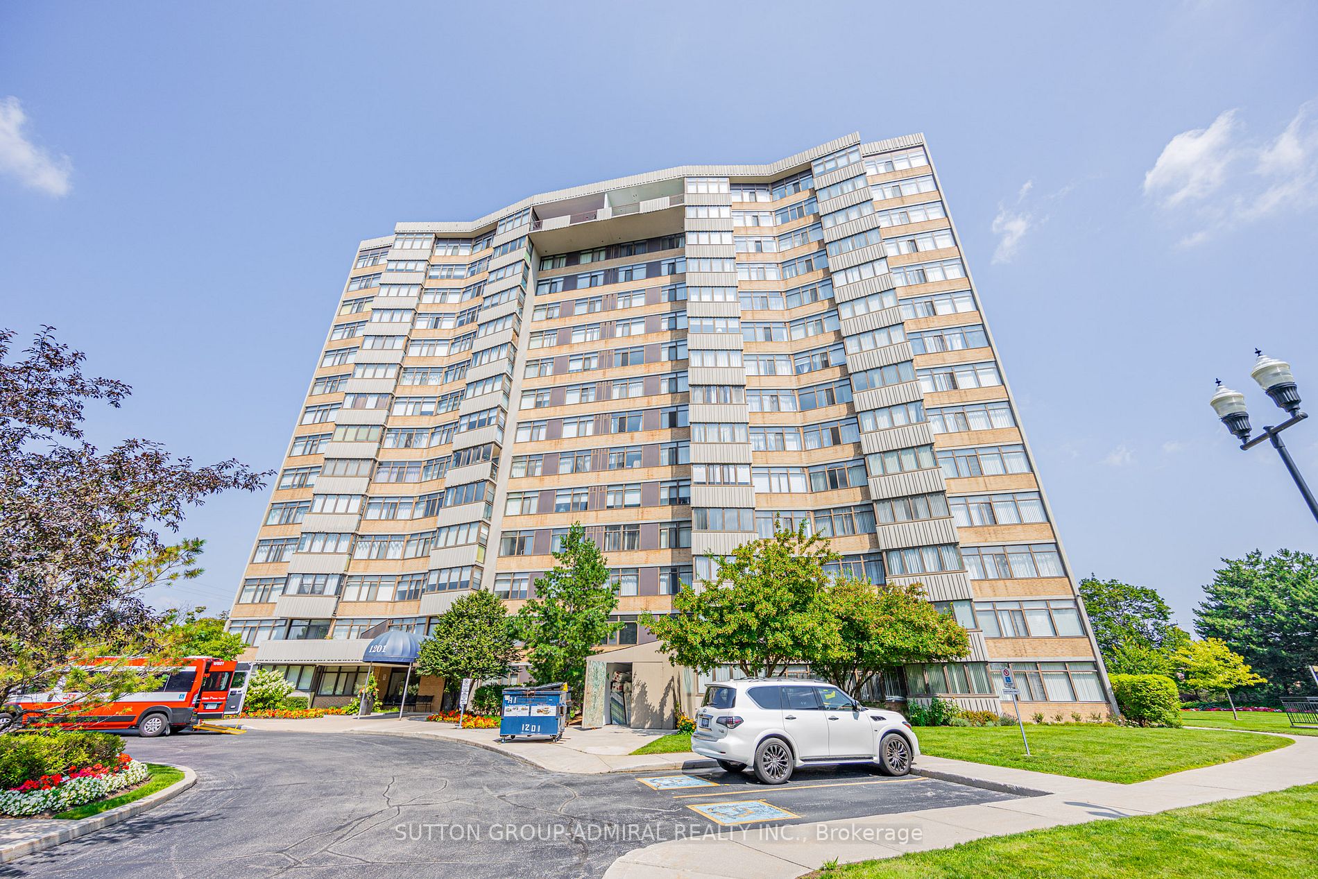 1201 Steeles Ave W, #201