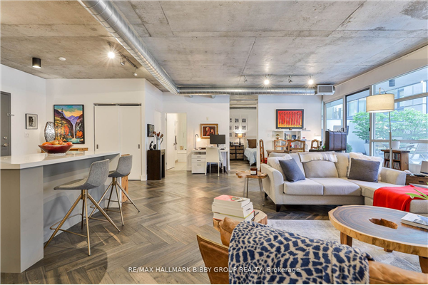 42 Camden St, Toronto