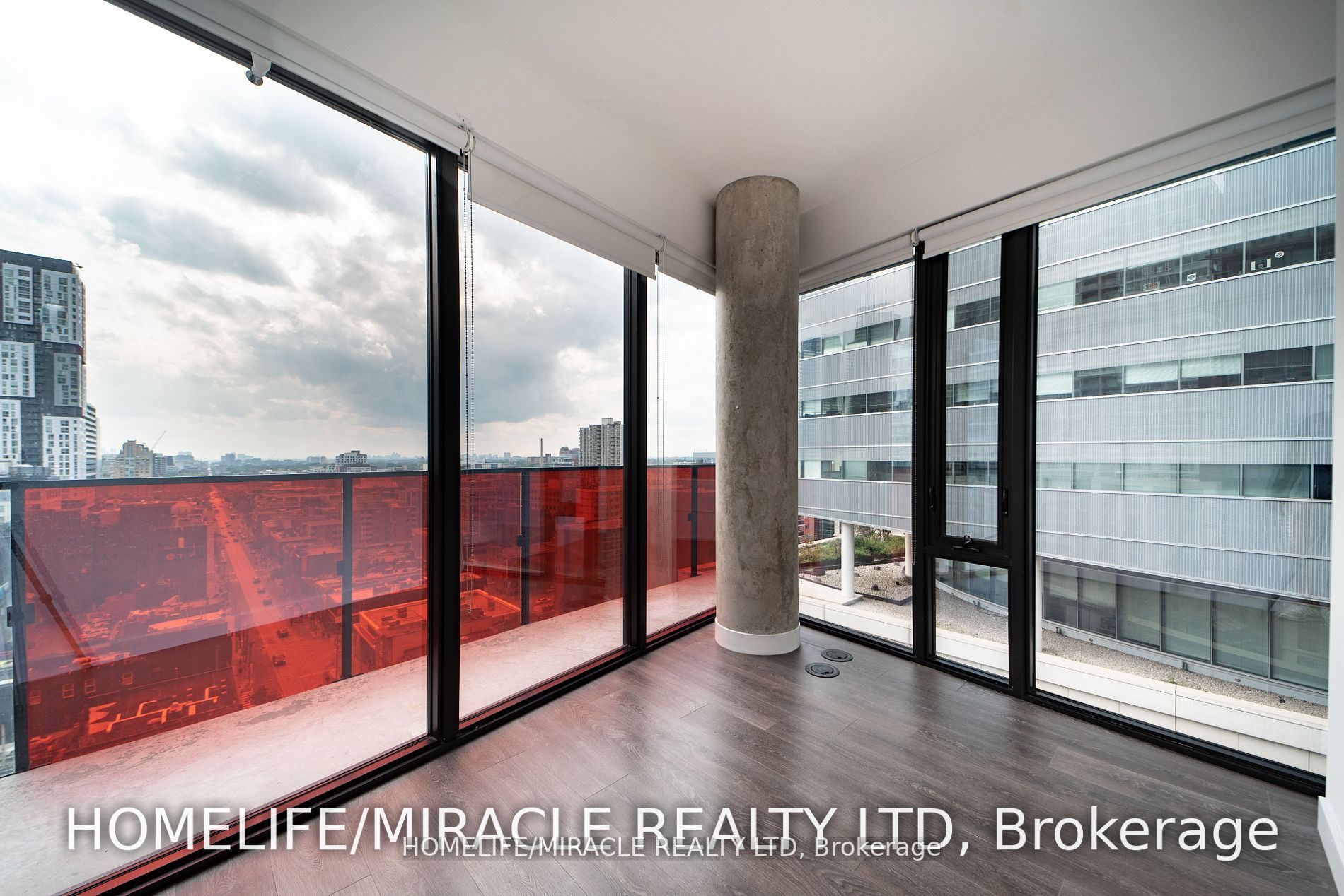 215 Queen St W, #1405