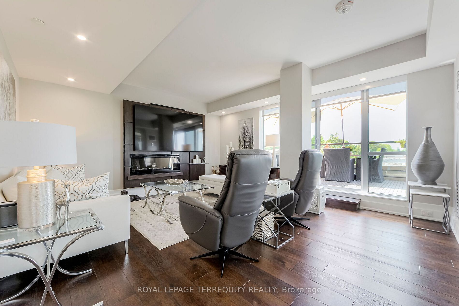 3 Southvale Dr, #605