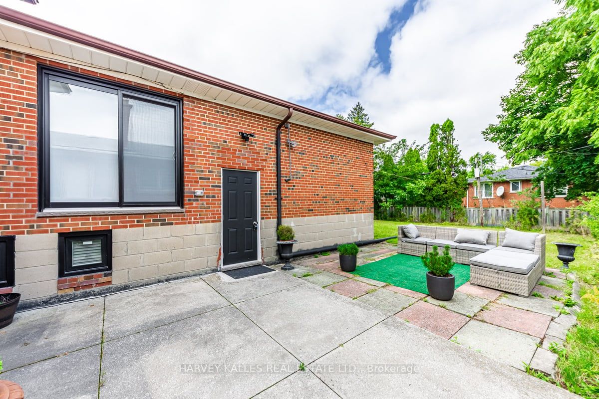 10 Cavotti Cres, #Lower A