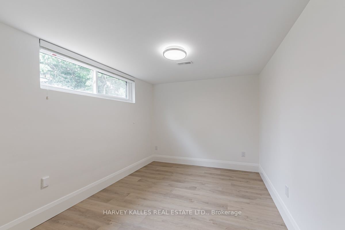 10 Cavotti Cres, #Lower A