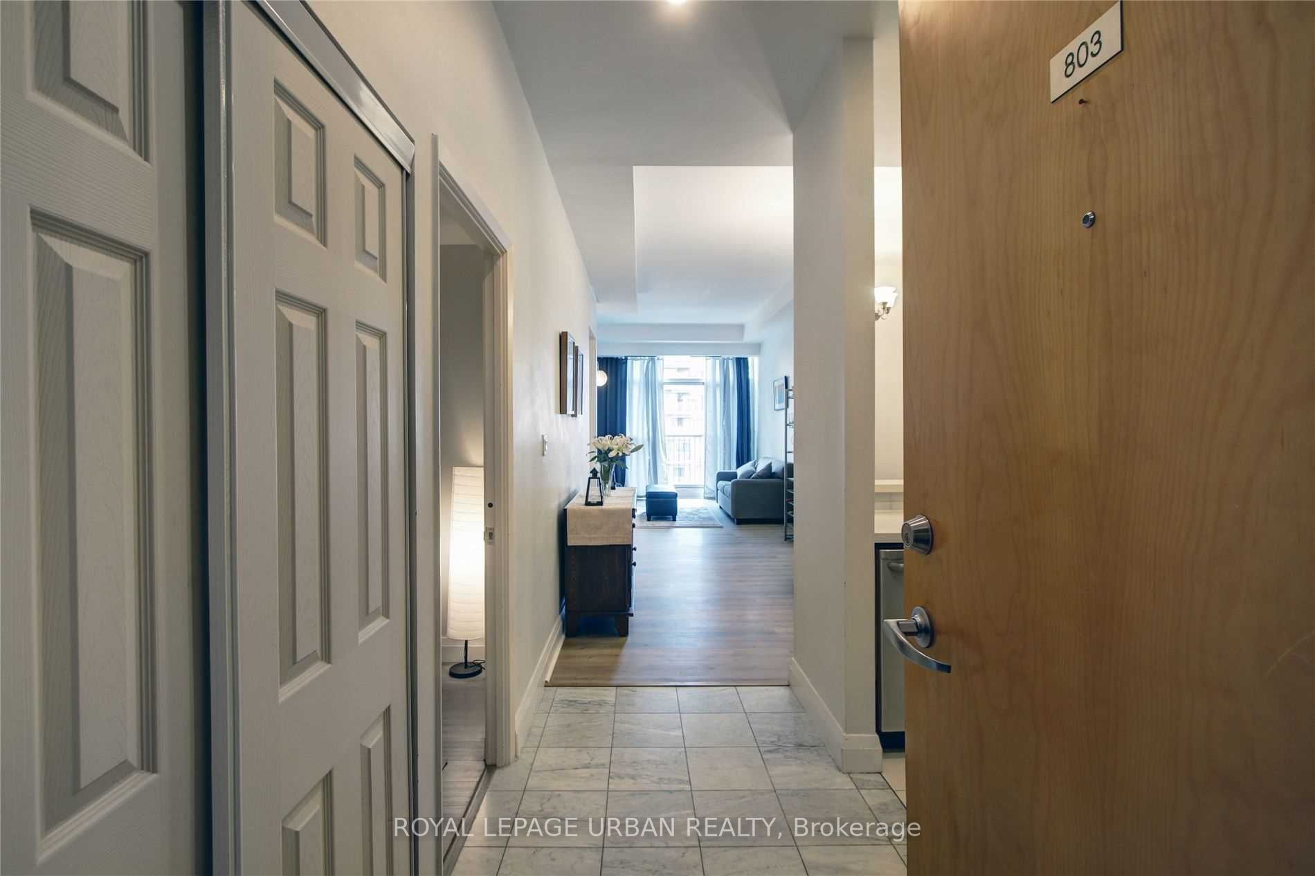 8 Wellesley St E, #803