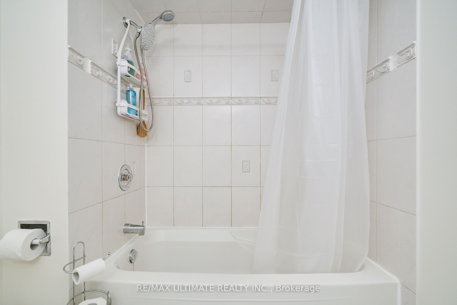 69 Upper Canada Drive, #2