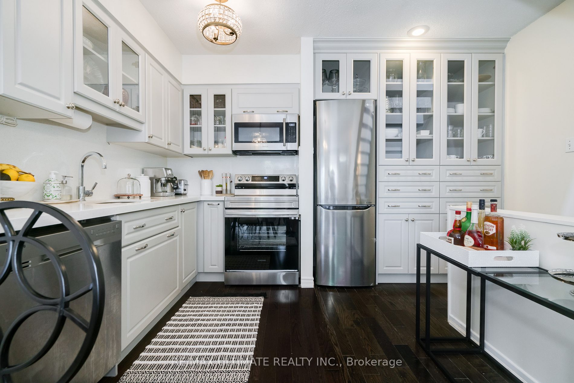 69 Upper Canada Drive, #2