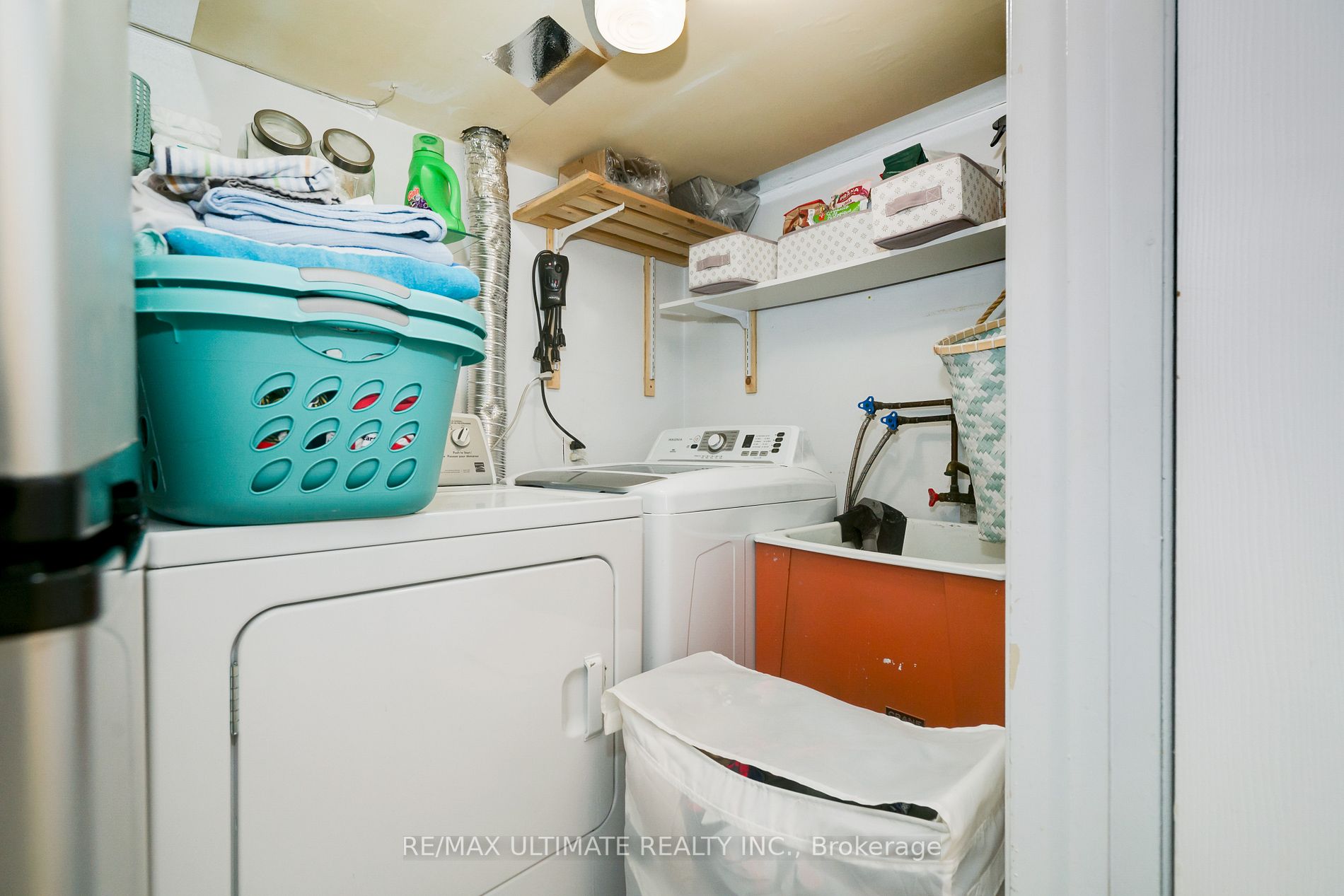 69 Upper Canada Drive, #2