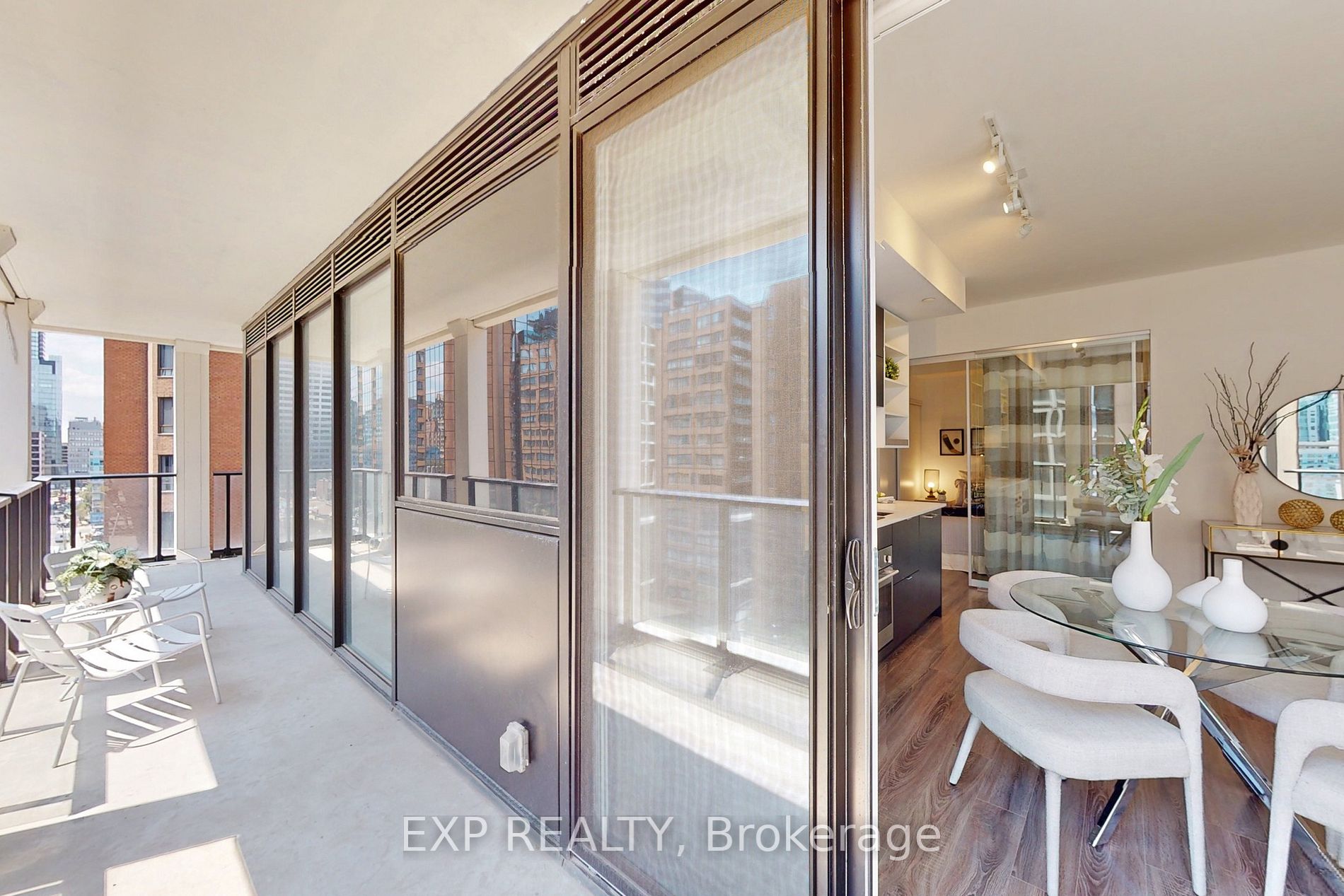 20 Edward St, #611