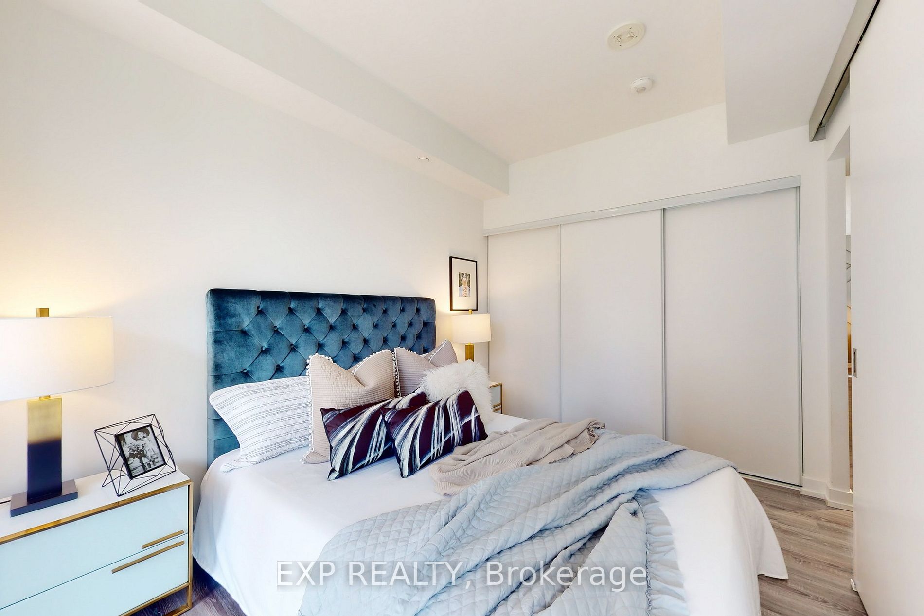 20 Edward St, #611