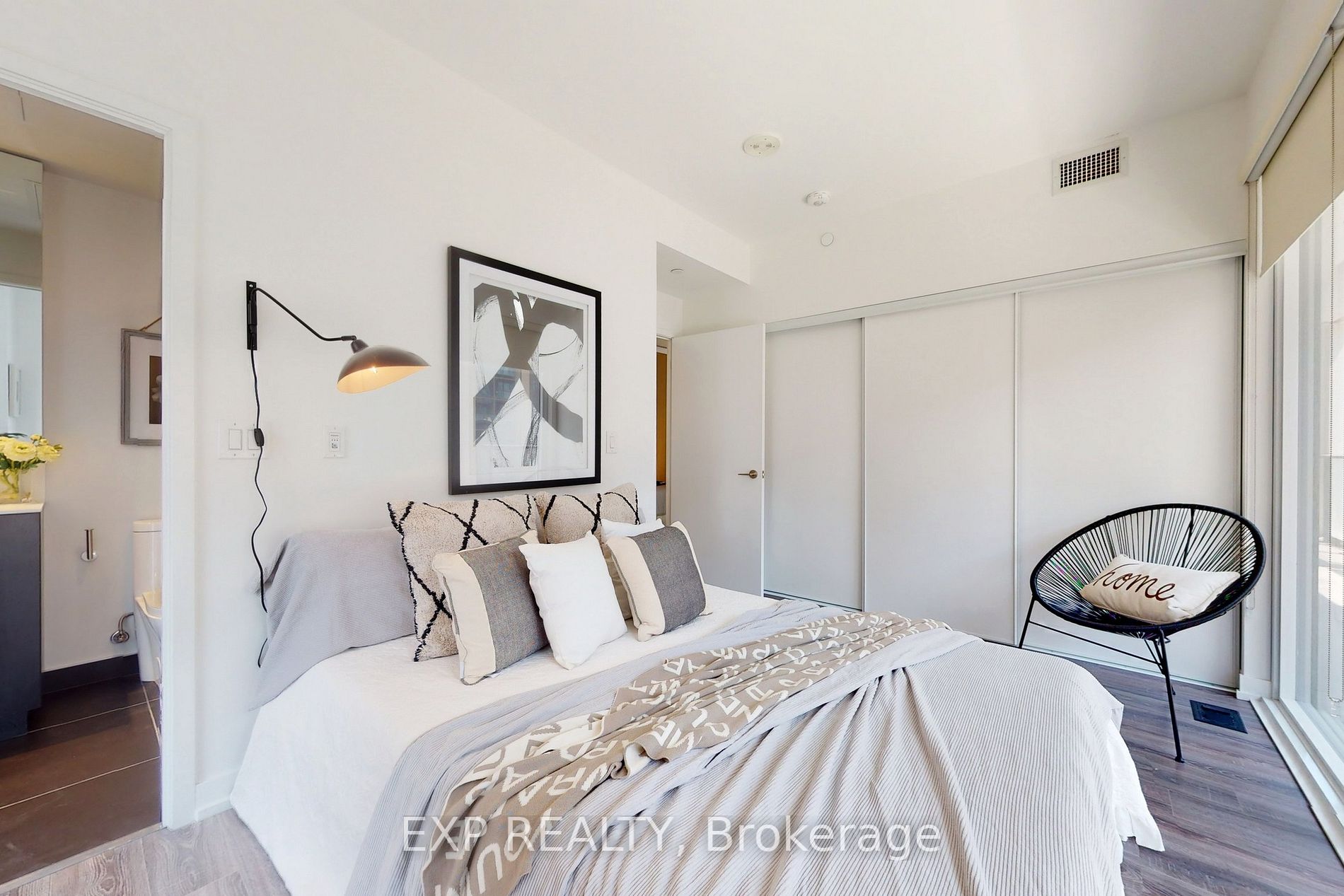 20 Edward St, #611