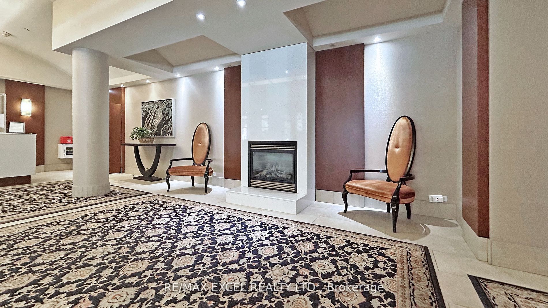 25 George St, #Ph4