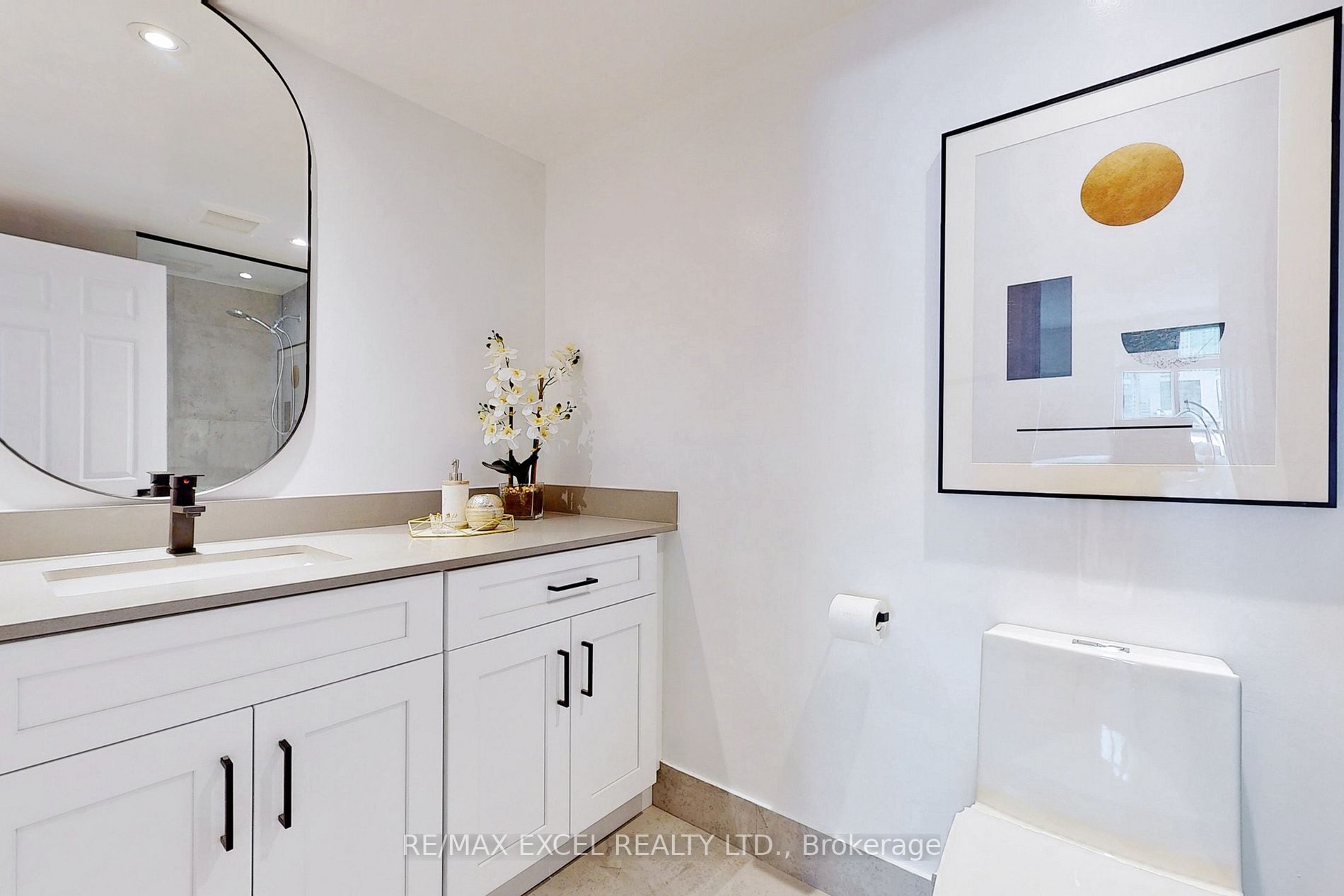 25 George St, #Ph4