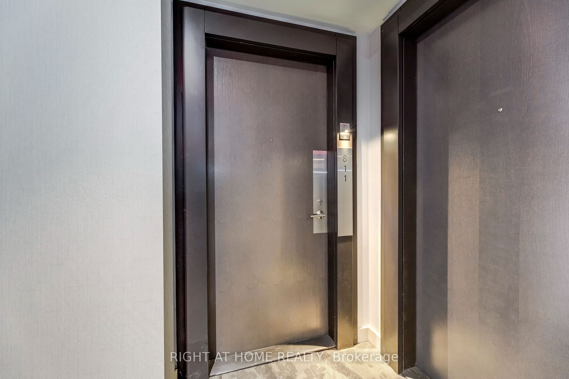 88 Scott St, #811