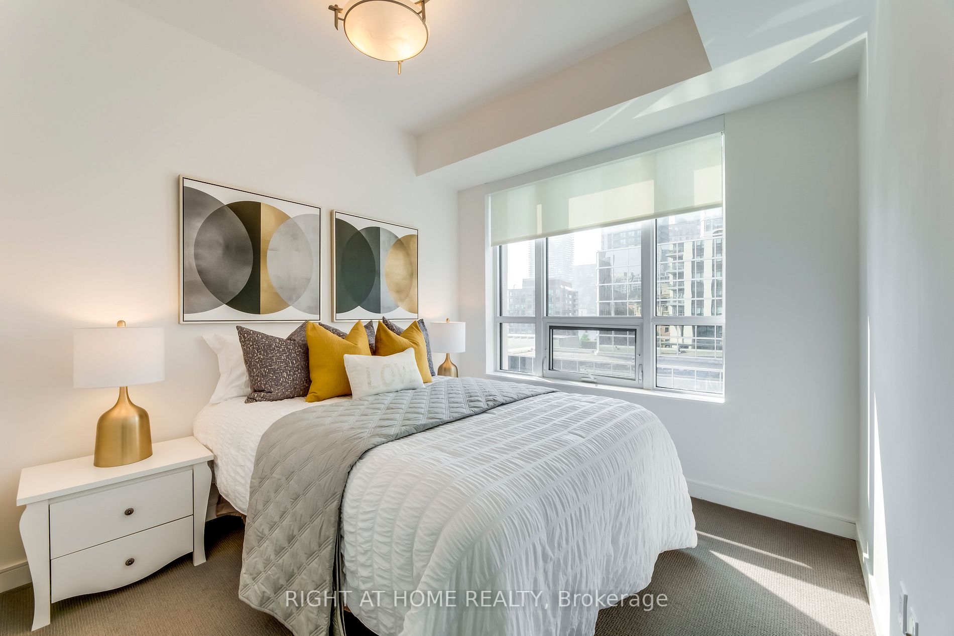88 Scott St, #811
