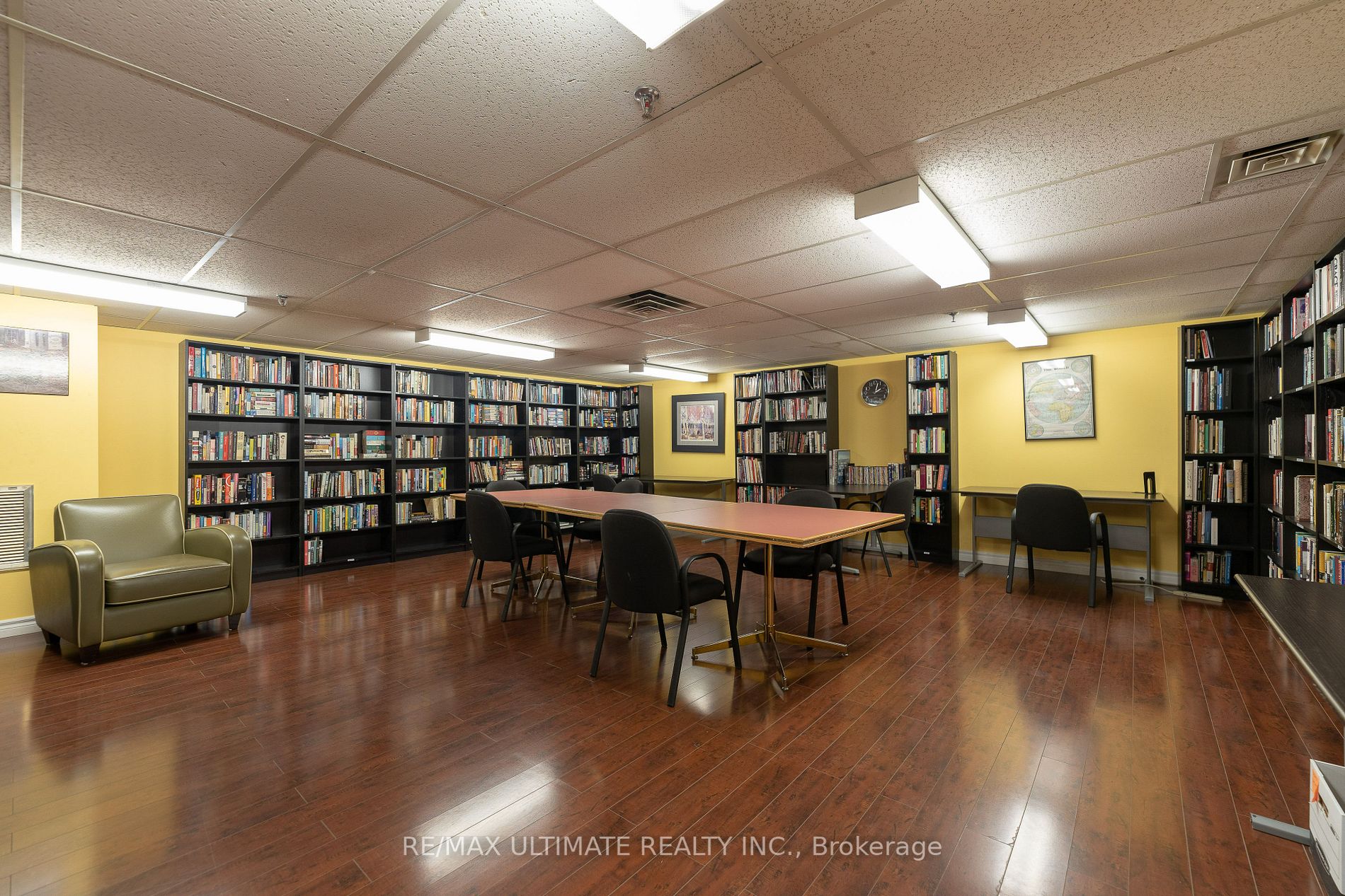 77 Maitland Pl, #1203