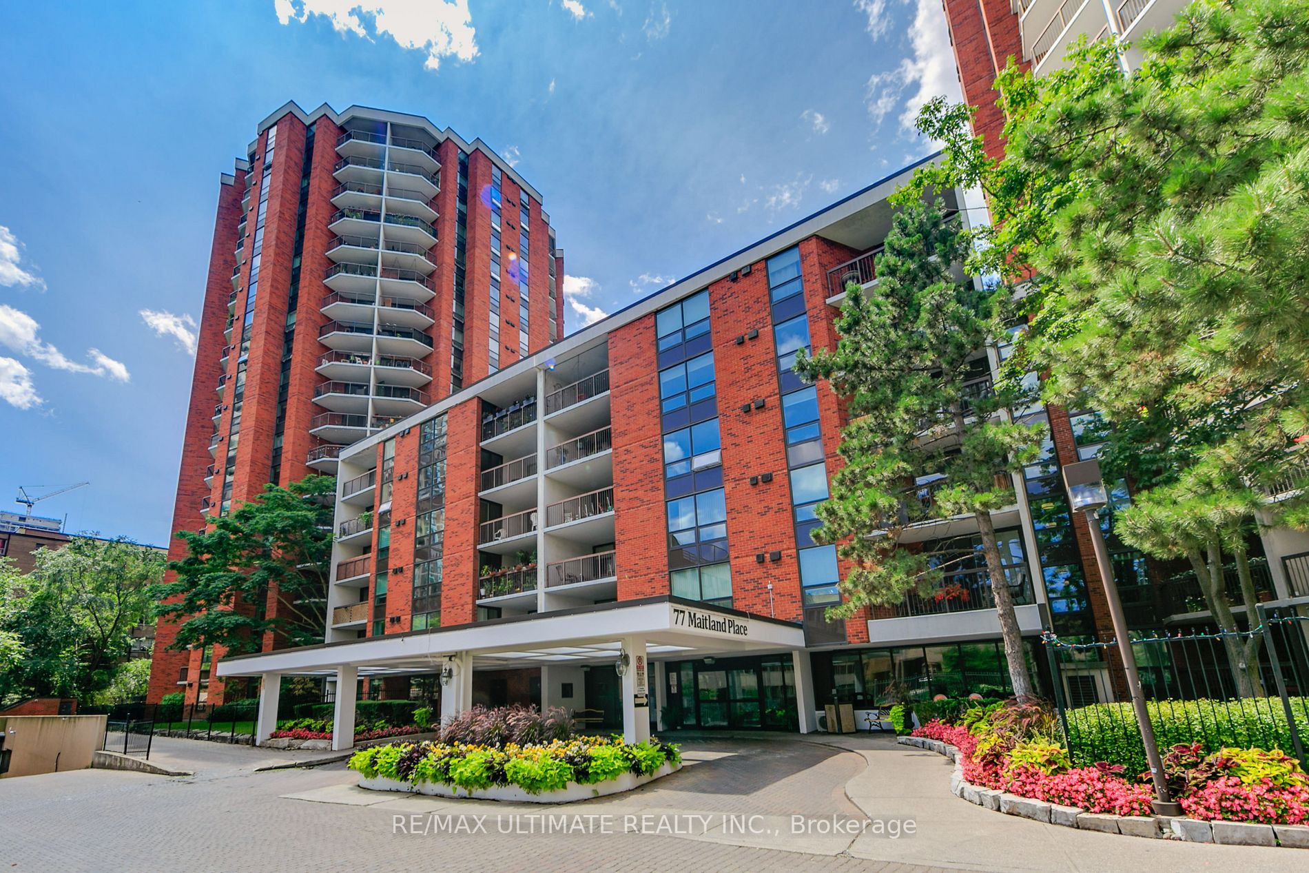77 Maitland Pl, #1203