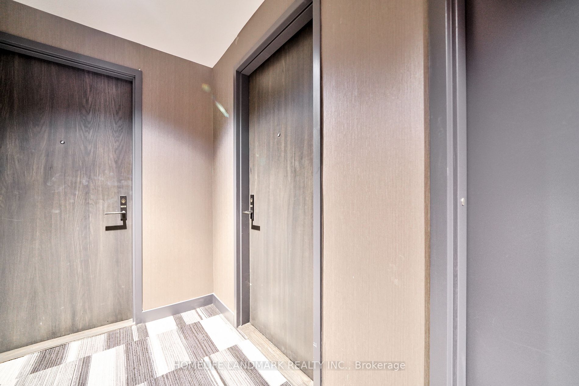 426 University Ave, #3201
