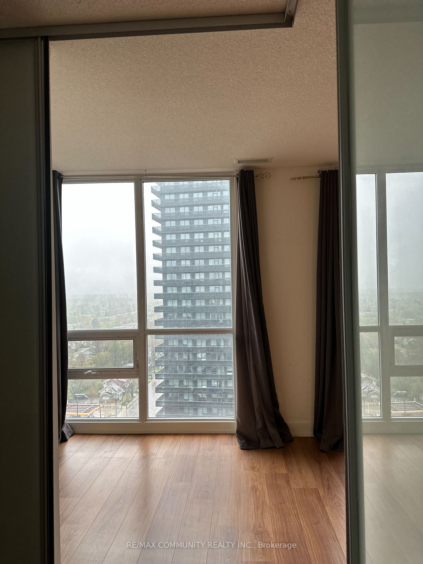 23 Sheppard Ave E, #2411