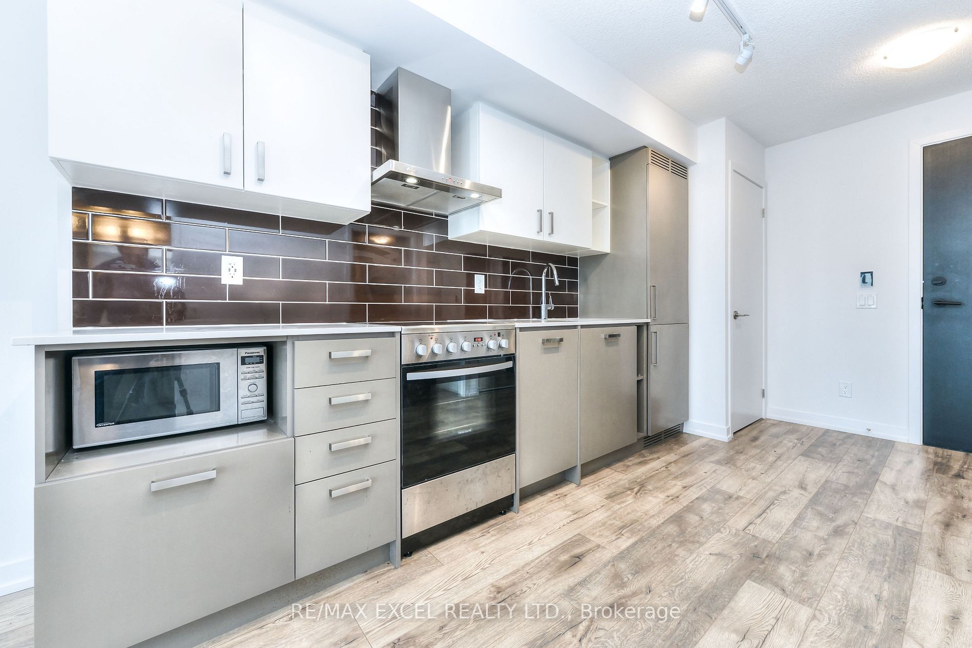 125 Redpath Ave, #1809