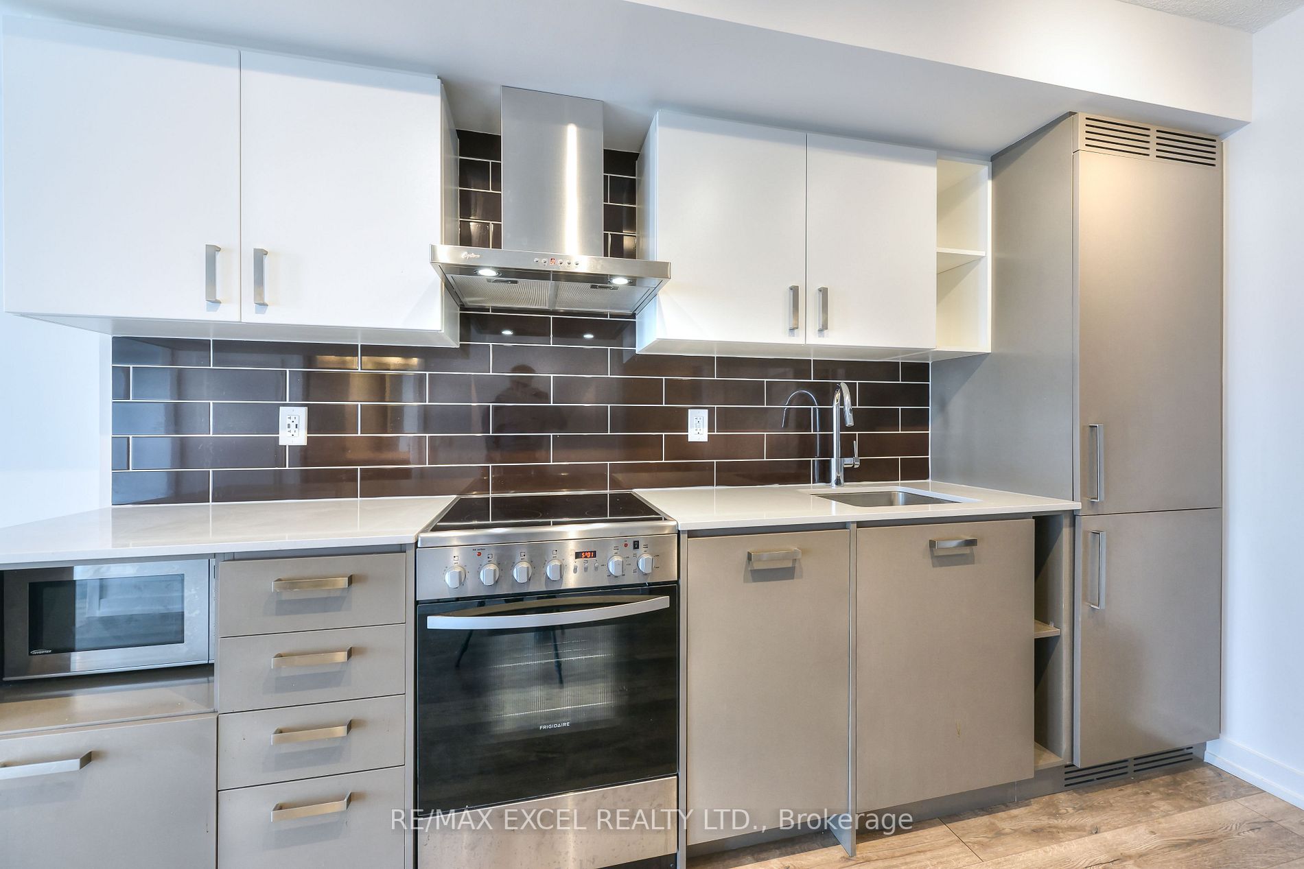 125 Redpath Ave, #1809