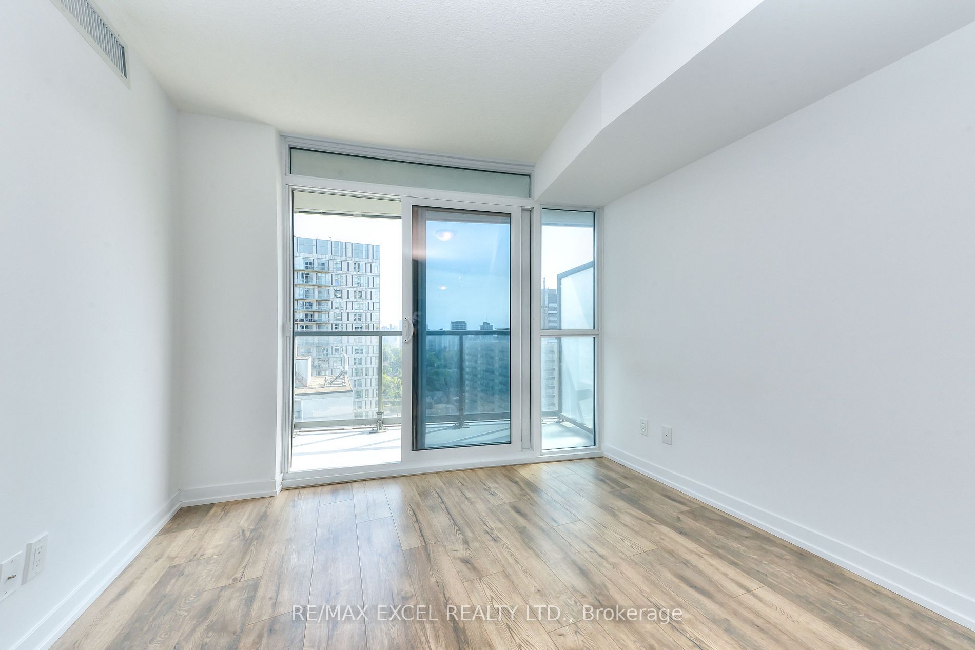 125 Redpath Ave, #1809